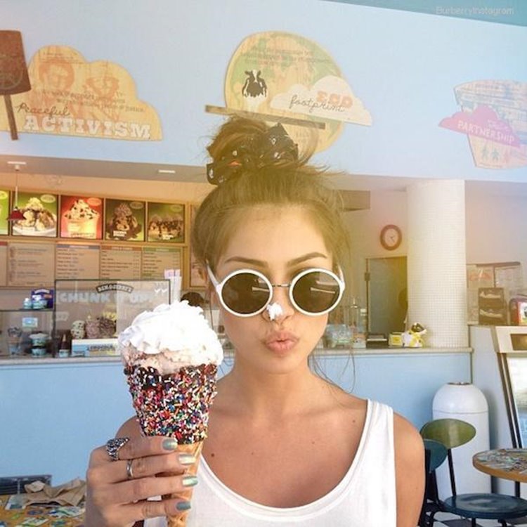 Girls Love Ice Cream seen on Badchix